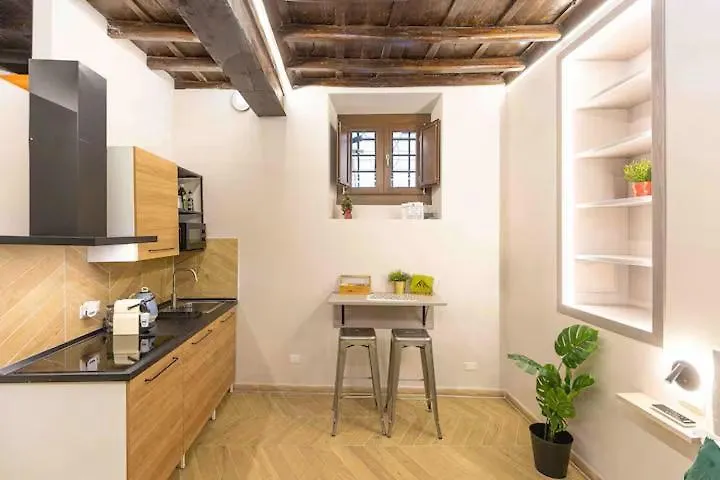Iron Loft In Colosseo Roma 0*,